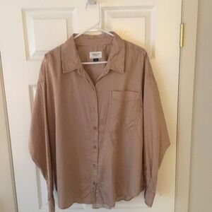 American Eagle Go Big Shirt